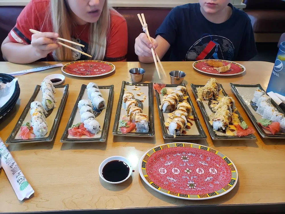 California Roll Spicy Tuna Mahomes Roll